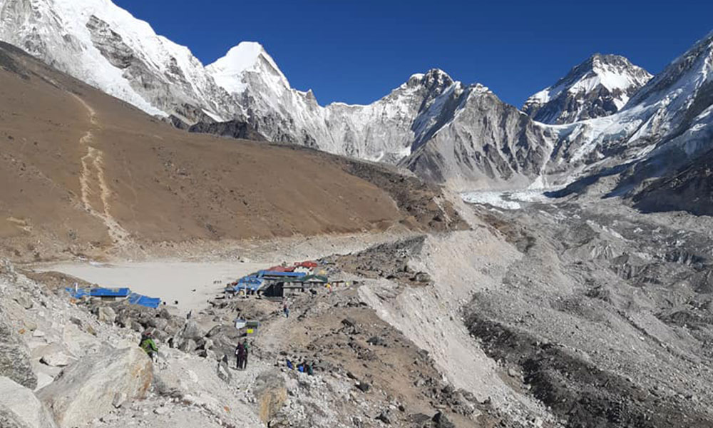 mount everest base camp trek solo