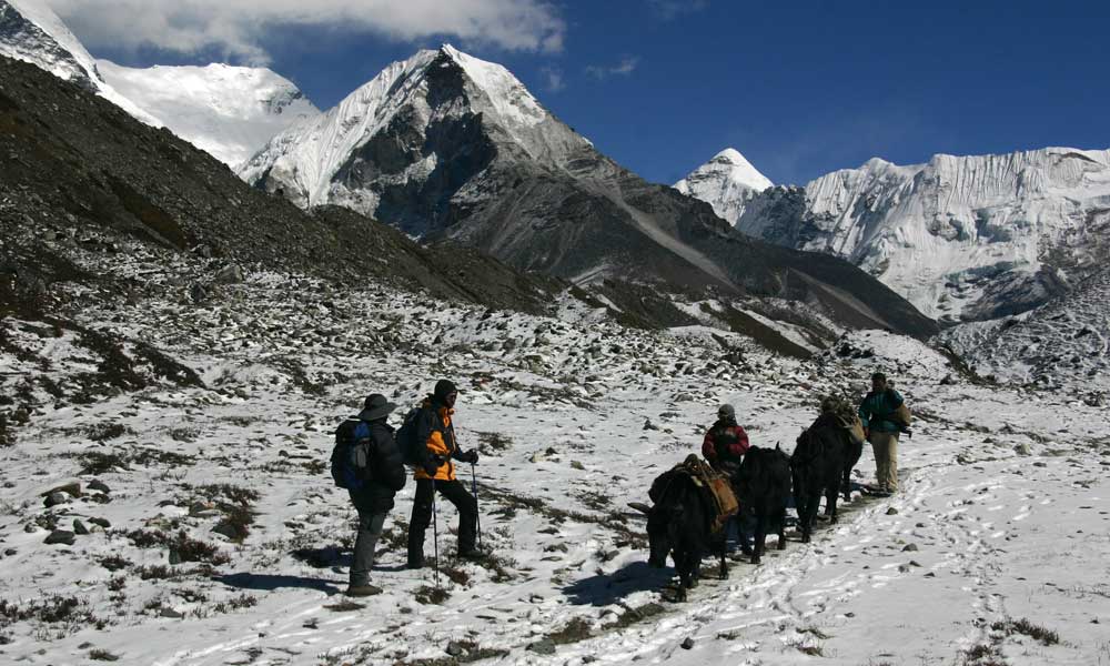 manaslu larke la pass