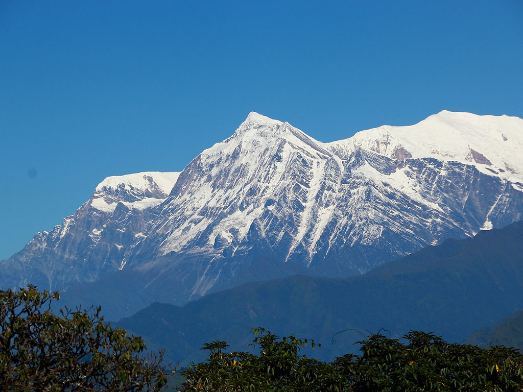 poon hill vs annapurna base camp trek