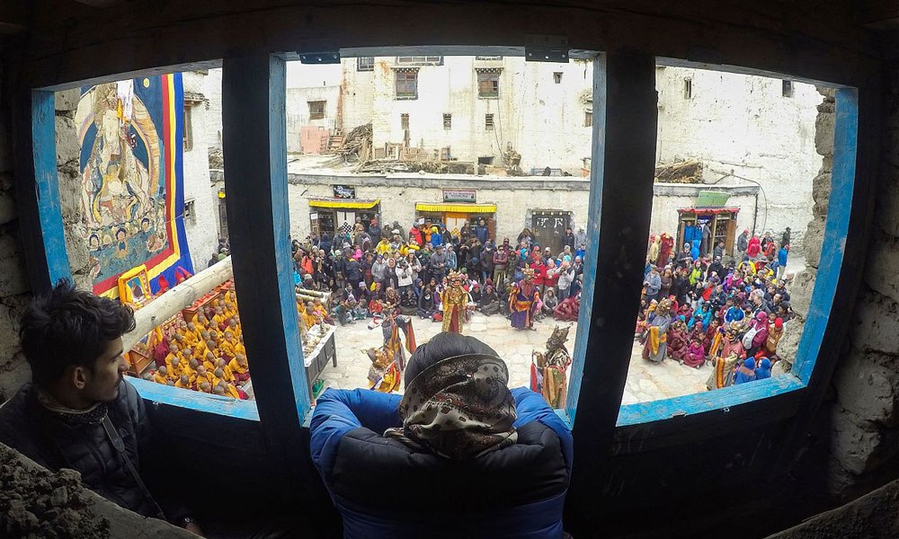 upper mustang tiji festival trek