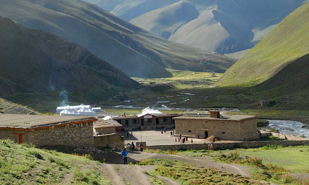 upper dolpo to upper mustang trek