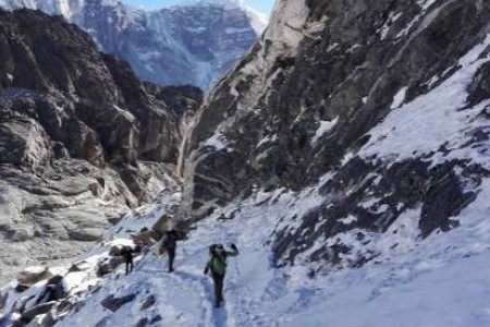 Cho La Pass Trek