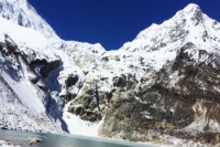 manaslu circuit trekking trails