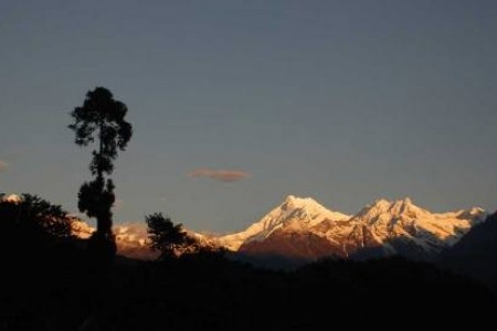 Kanchenjunga Trekking 28 days